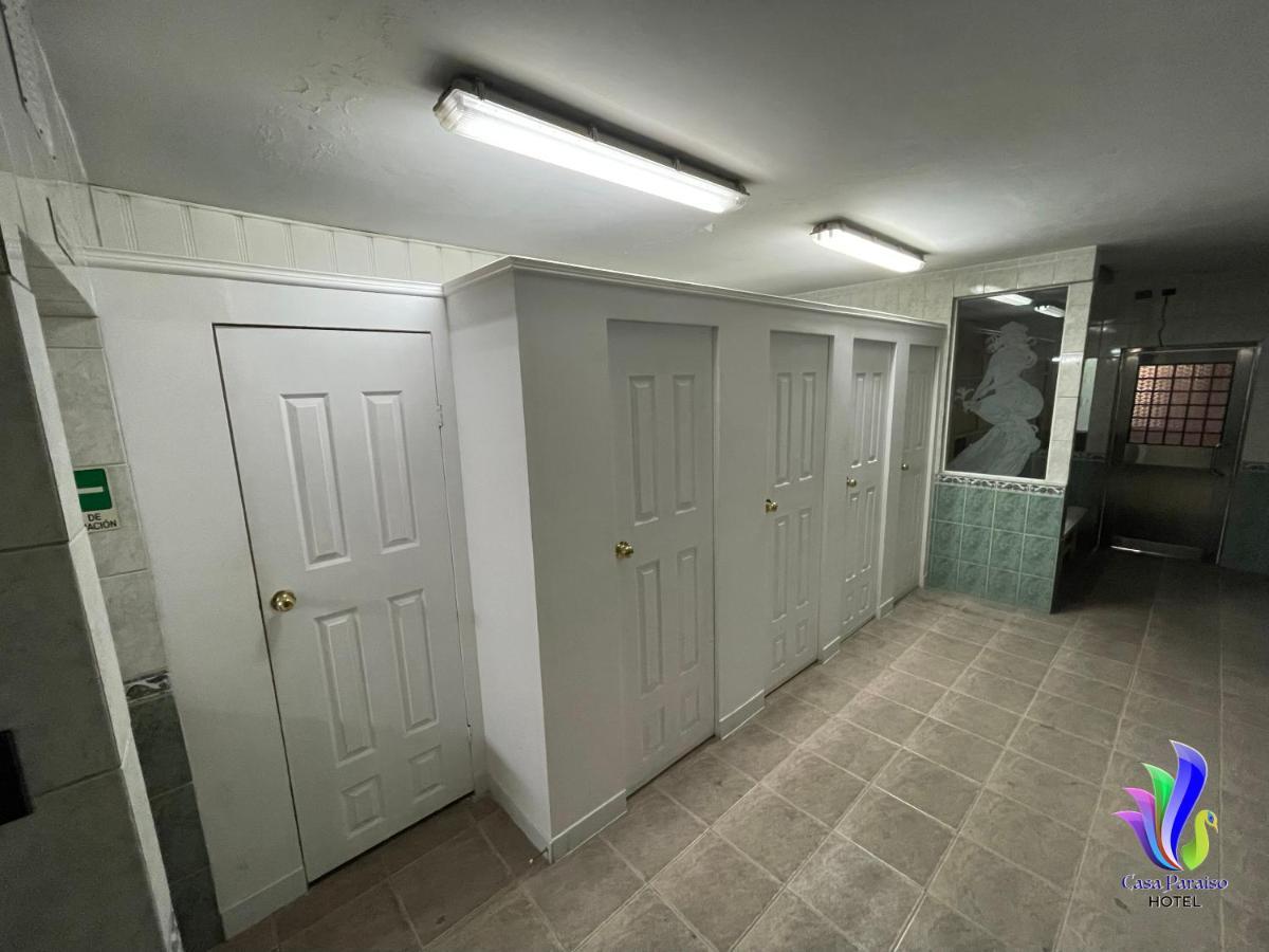 Quarto com 2 Camas de Solteiro